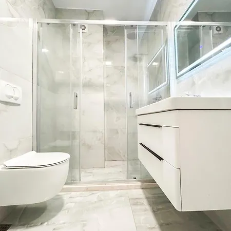 Apartment Beautiful Sunsets In 887 Golem (Tirana)